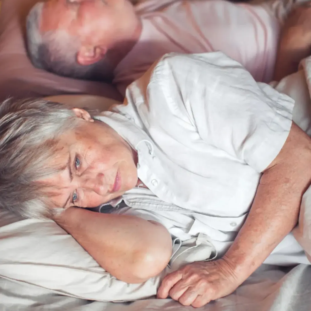 Por que os casais dormem separados aos 50 anos?
